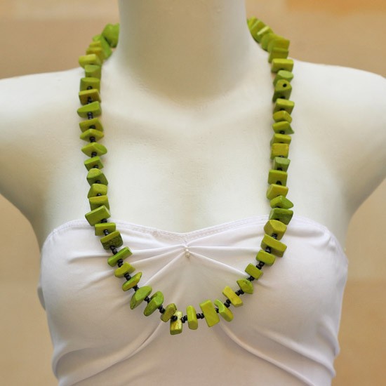 Simple Chain of Green Bone