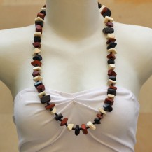 'Simple Chain of Dark Bone