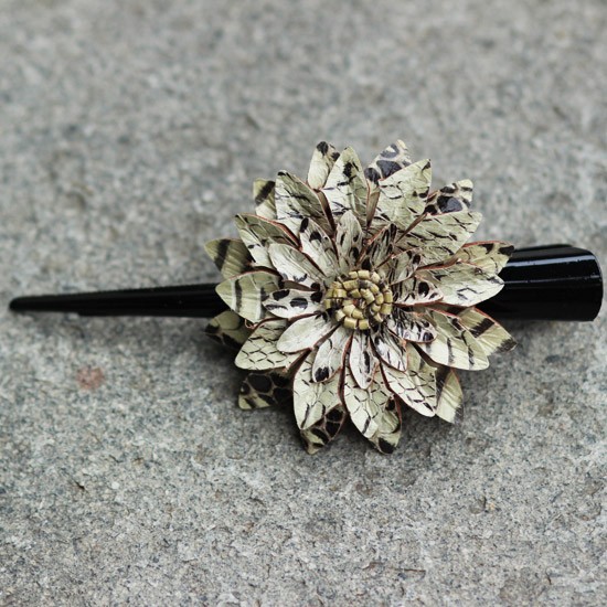 Creamy Flower