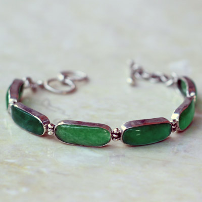 The Chain of Emerald