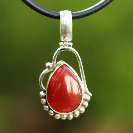 Rain drop red stone