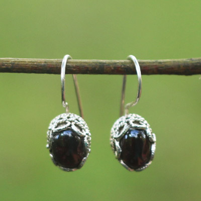'Twist Wire Covering Garnet