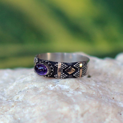 Gold Rhombic With Amethyst