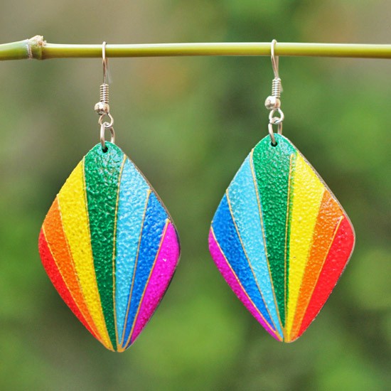 Rhomboid Rainbow Stripe